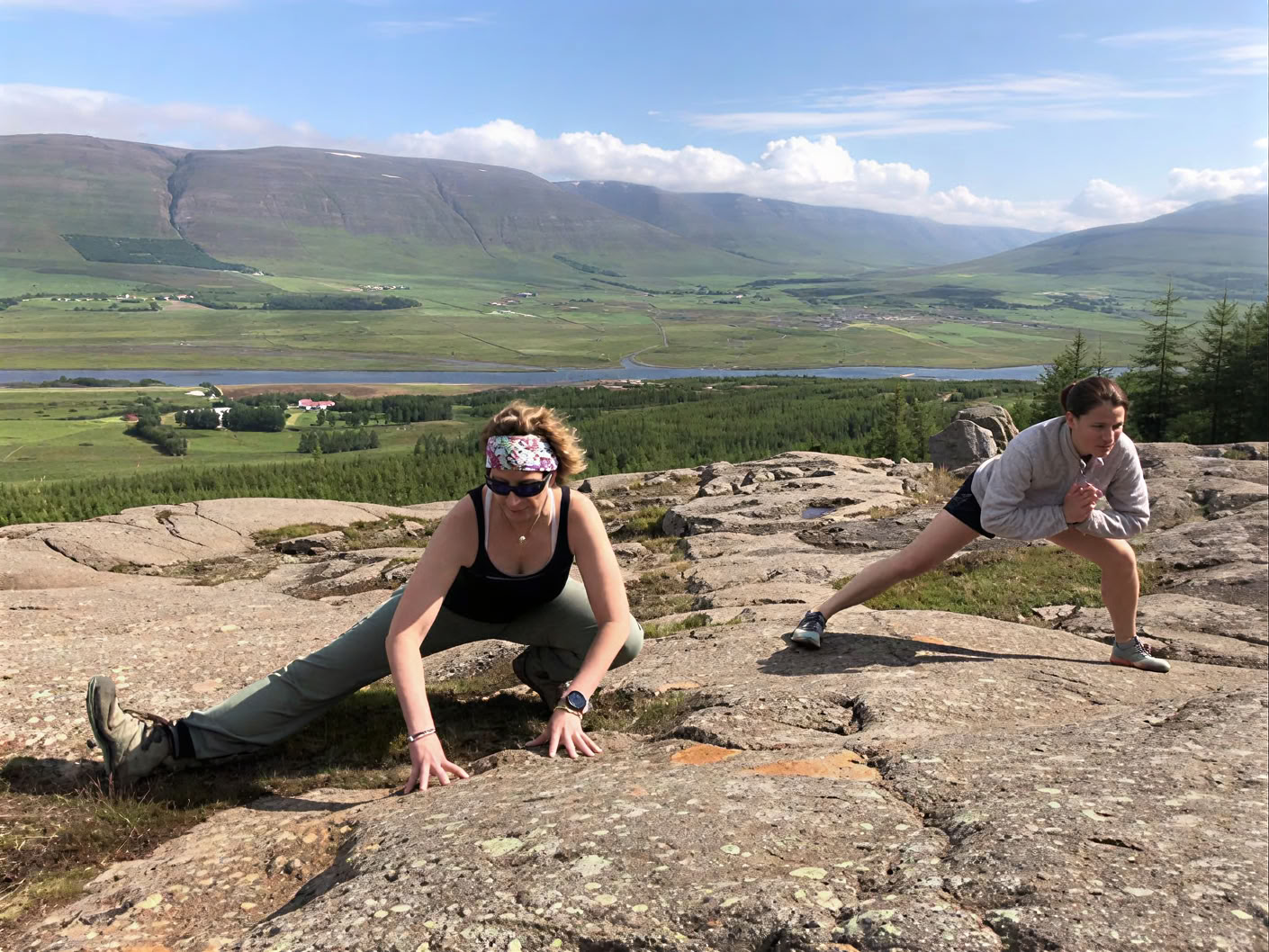 Yoga- & Wander-Retreat Mitternachtssonne in Island – Termine 2026