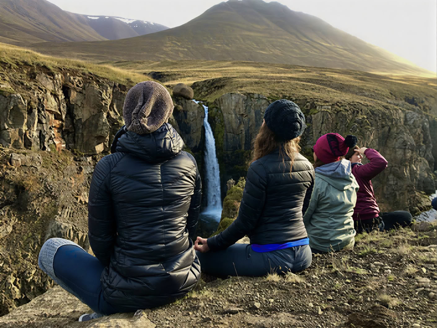 Yoga- & Wander-Retreat Goldener Herbst Island – Termine 2026