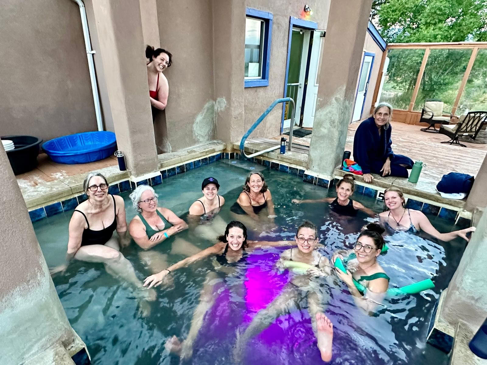 Embody & Rise: Tanzen in Gemeinschaft