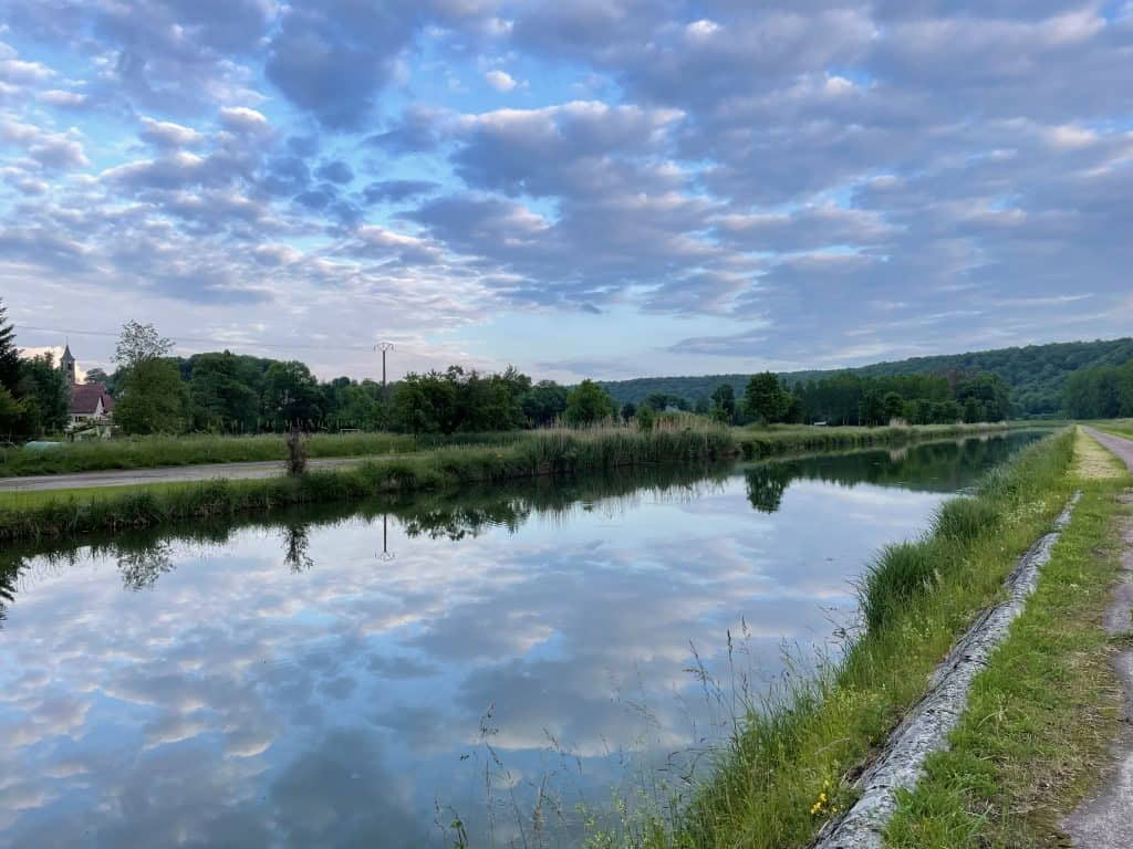 Yoga und Gehmeditation