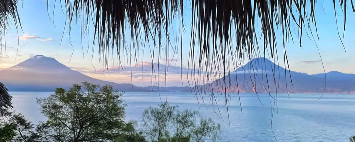 Fire of Transformation Retreat: Alchemie in Aktion / Brian Tobin — Villa Sumaya