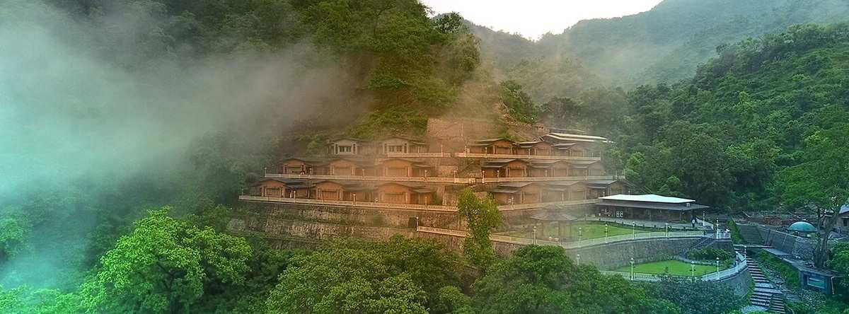 500-Stunden-Yoga-Lehrerausbildung in Rishikesh, Indien – 28. Dez. - 18. Feb. 2027