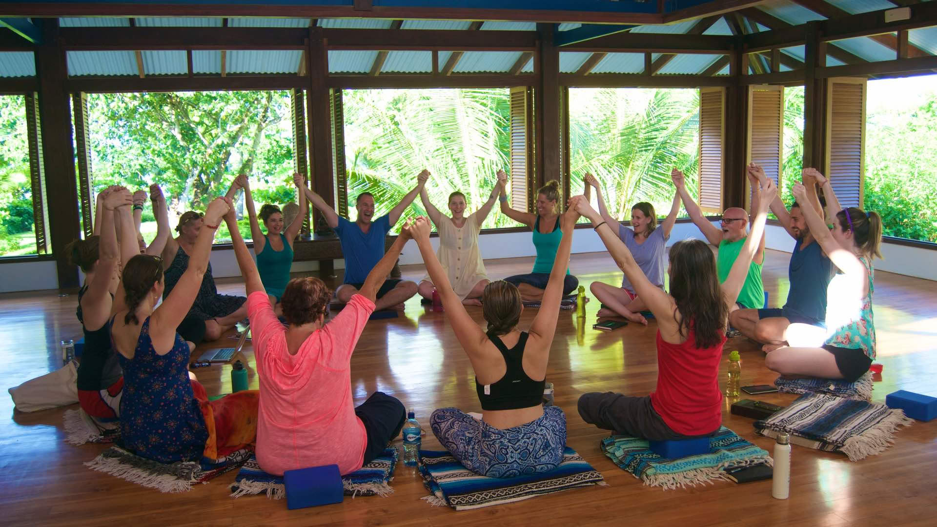 Beach und Jungle Costa Rica Yoga Retreat 2027 mit Leah
