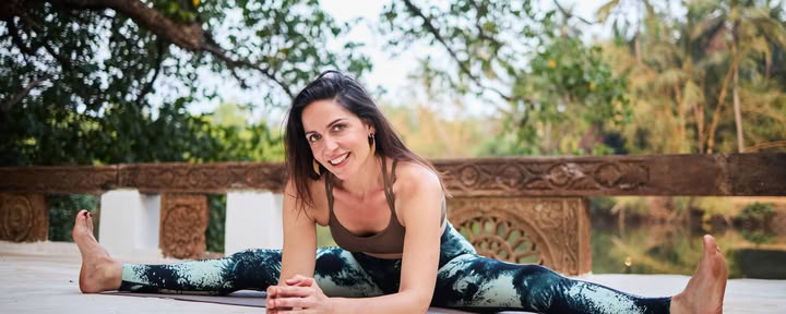 EMPOWERING YOGA für „Every-body“