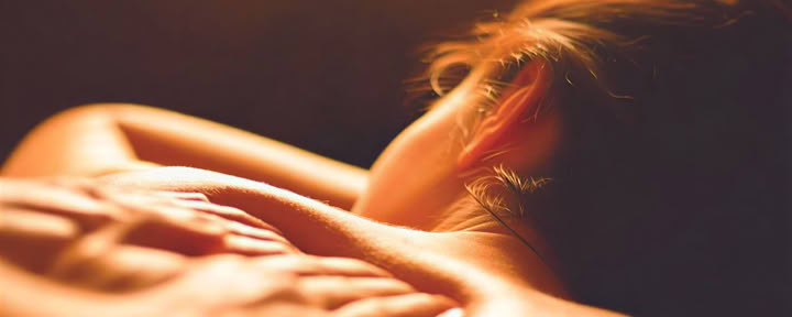 Healing Massage Therapy mit Made Nawa