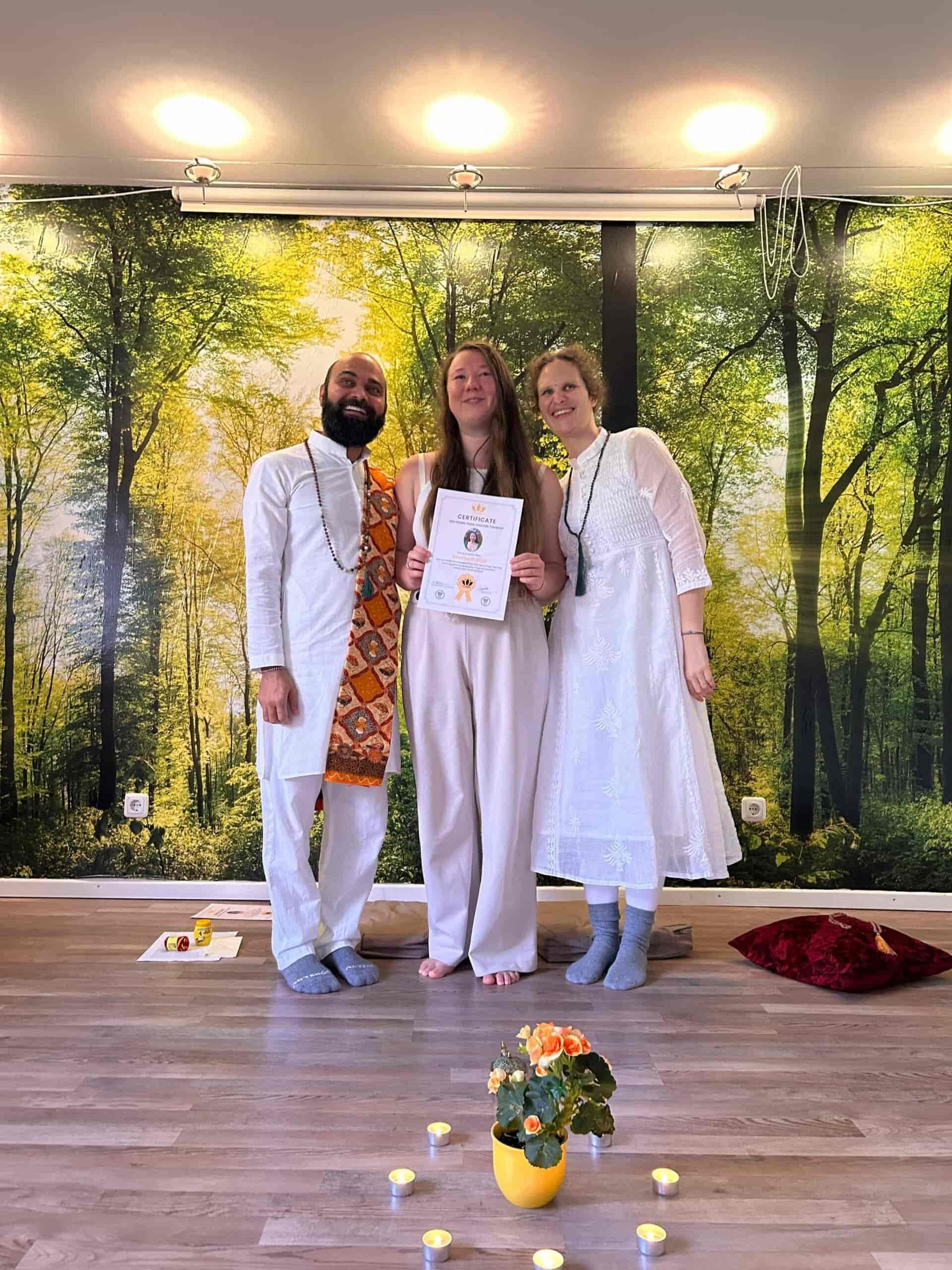 300 Stunden Yoga Teacher Training Germany