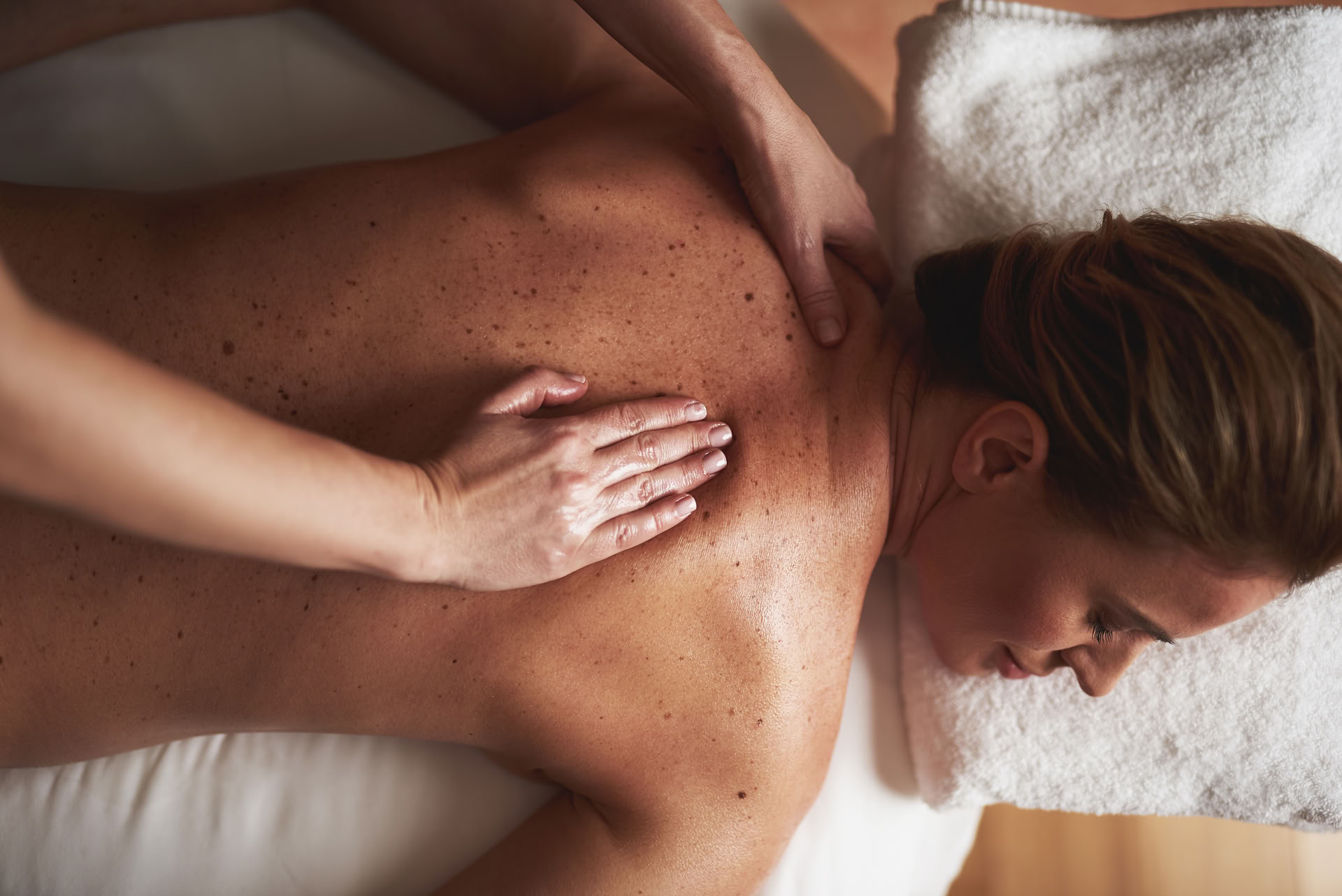 CNT Wirbelsäulen-Heilmassage