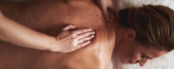 CNT Wirbelsäulen-Heilmassage