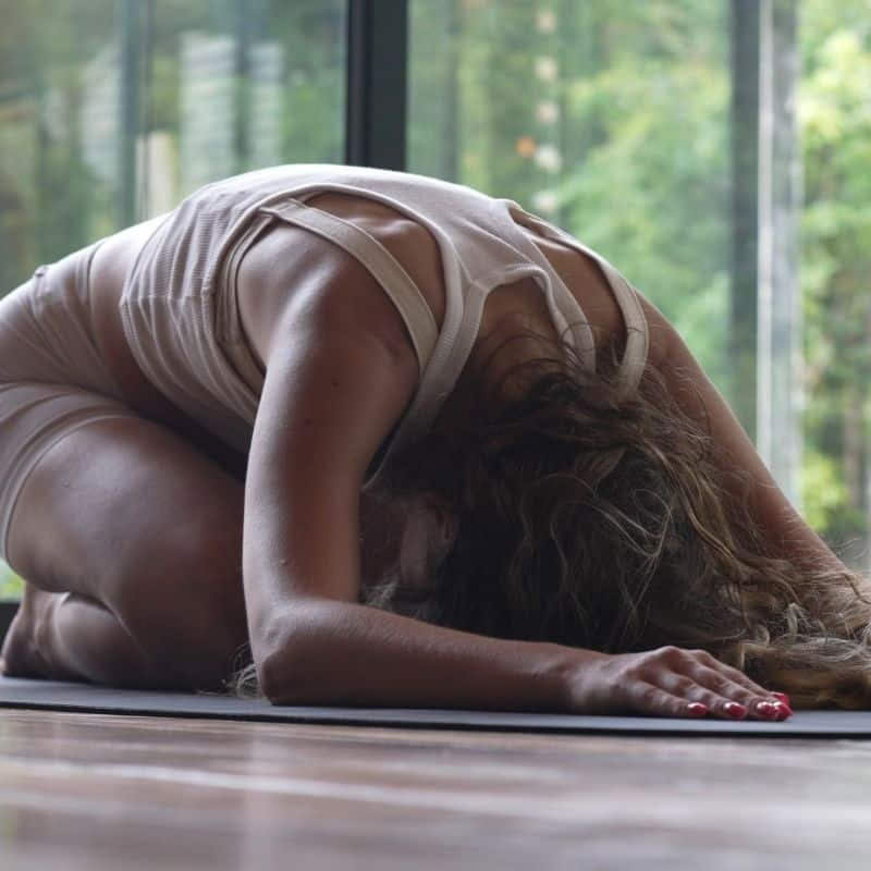 Körper-Geist-Detox-Yoga