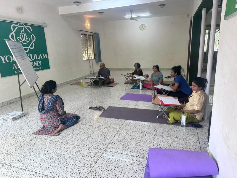 200-Stunden-Wochenend-Yoga-TTC in Bengaluru