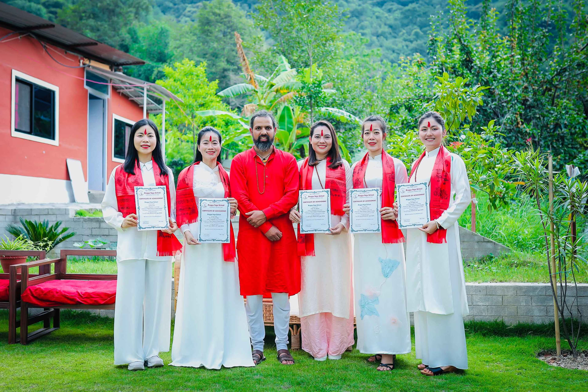 200 Stunden Yoga Lehrer Ausbildung in Nepal