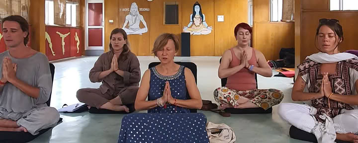 3- und 5-tägiges Yoga- und Meditations-Retreat in Rishikesh
