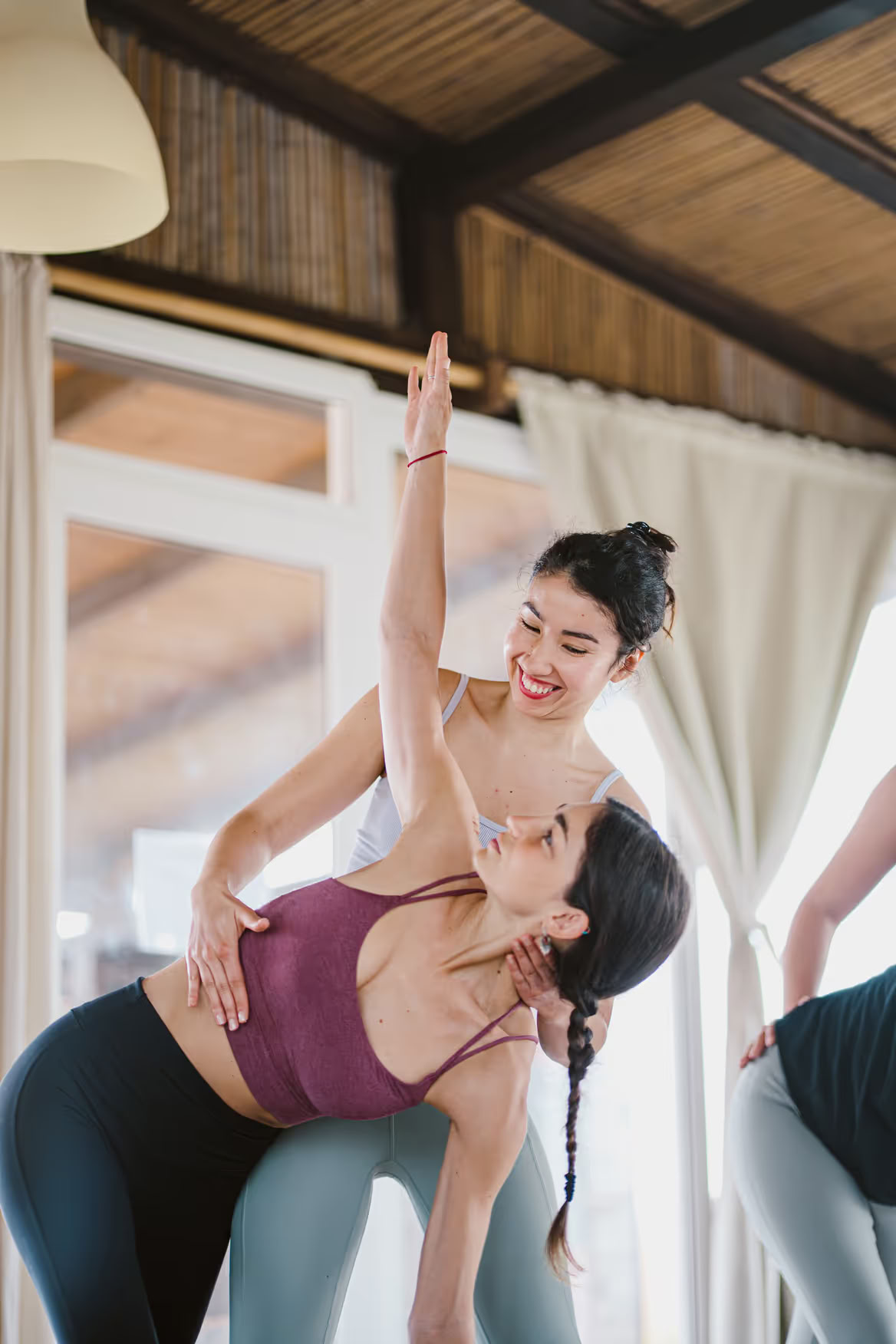 Floripa Summer Play: Yoga, Acro & Inversionen