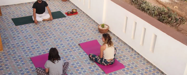 Surf- und Yoga-Coaching