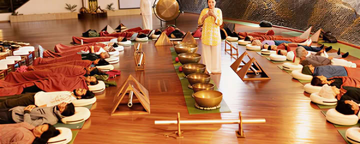 50-stündiger Sound-Healing-Workshop – 6 Tage / 5 Nächte