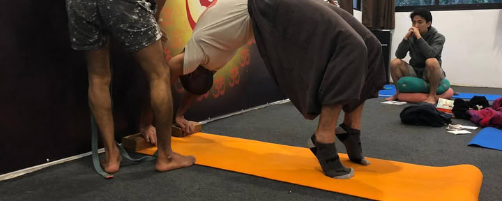 300-Stunden-Yogalehrerausbildung in Rishikesh