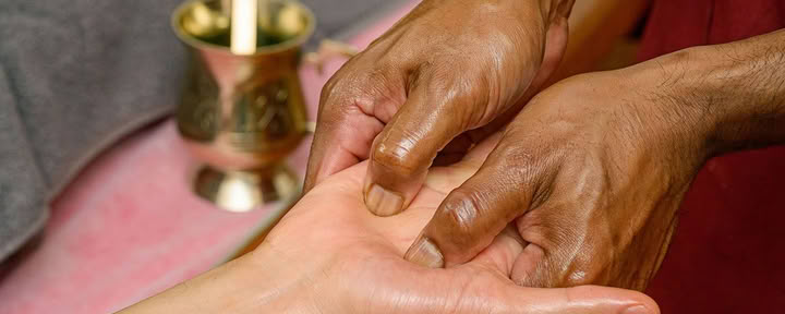 21-tägiger Zertifizierungskurs für Ayurveda-Massage und Panchakarma-Therapie