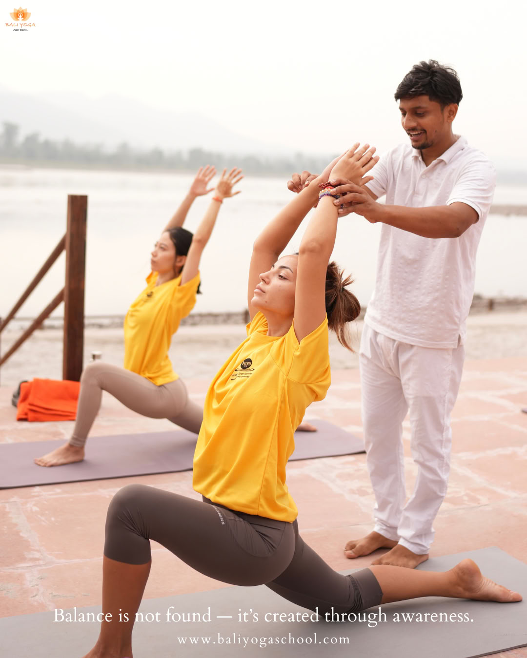 100-Stunden-Yoga-Lehrer-Ausbildung in Rishikesh, Indien