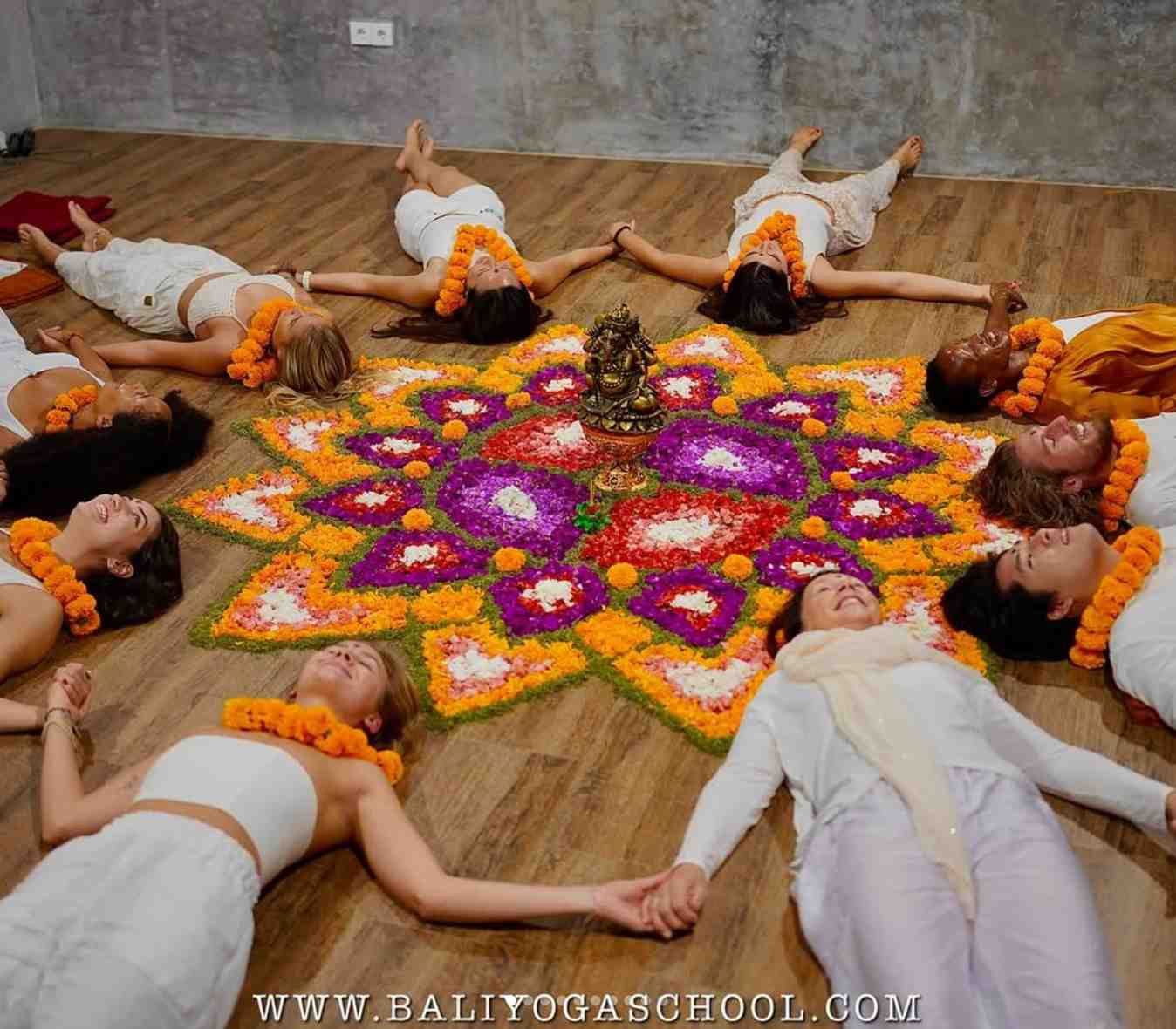 50-stündige Yin-Yoga-Lehrerausbildung in Ubud, Bali