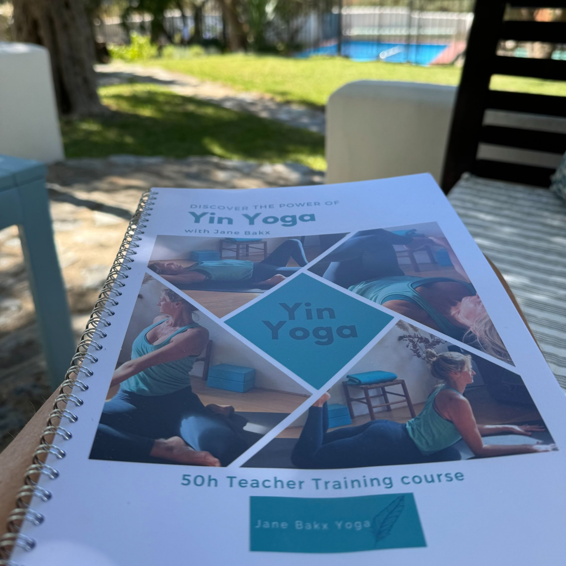 50-stündiger Yin-Yoga-Kurs – Oktober