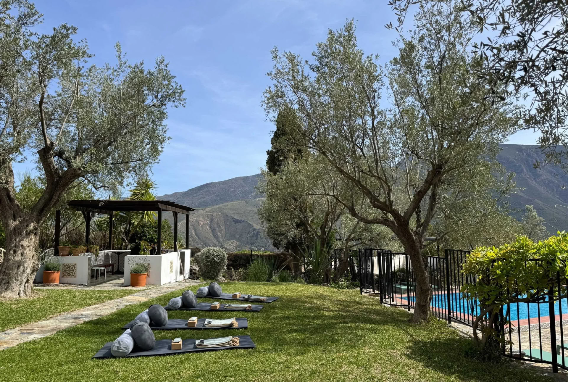 50-stündiger Yin-Yoga-Kurs – Oktober