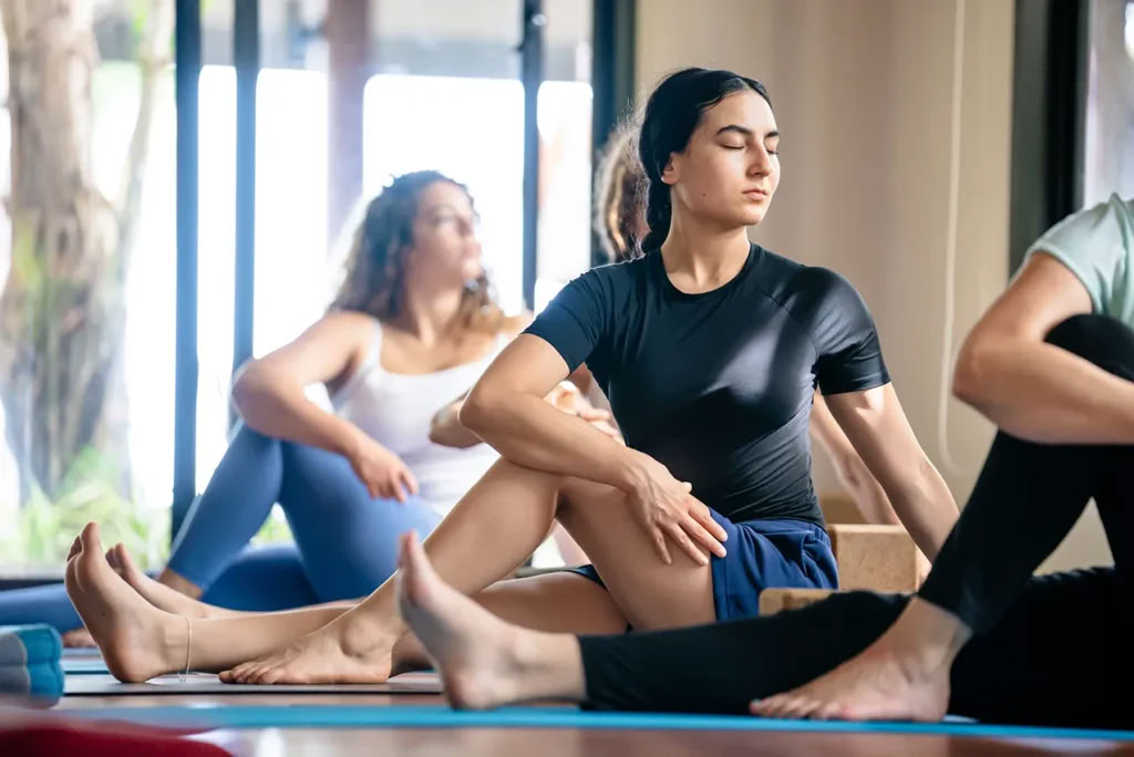 Frauen-Yoga-Retreat in Thailand für inneres Strahlen