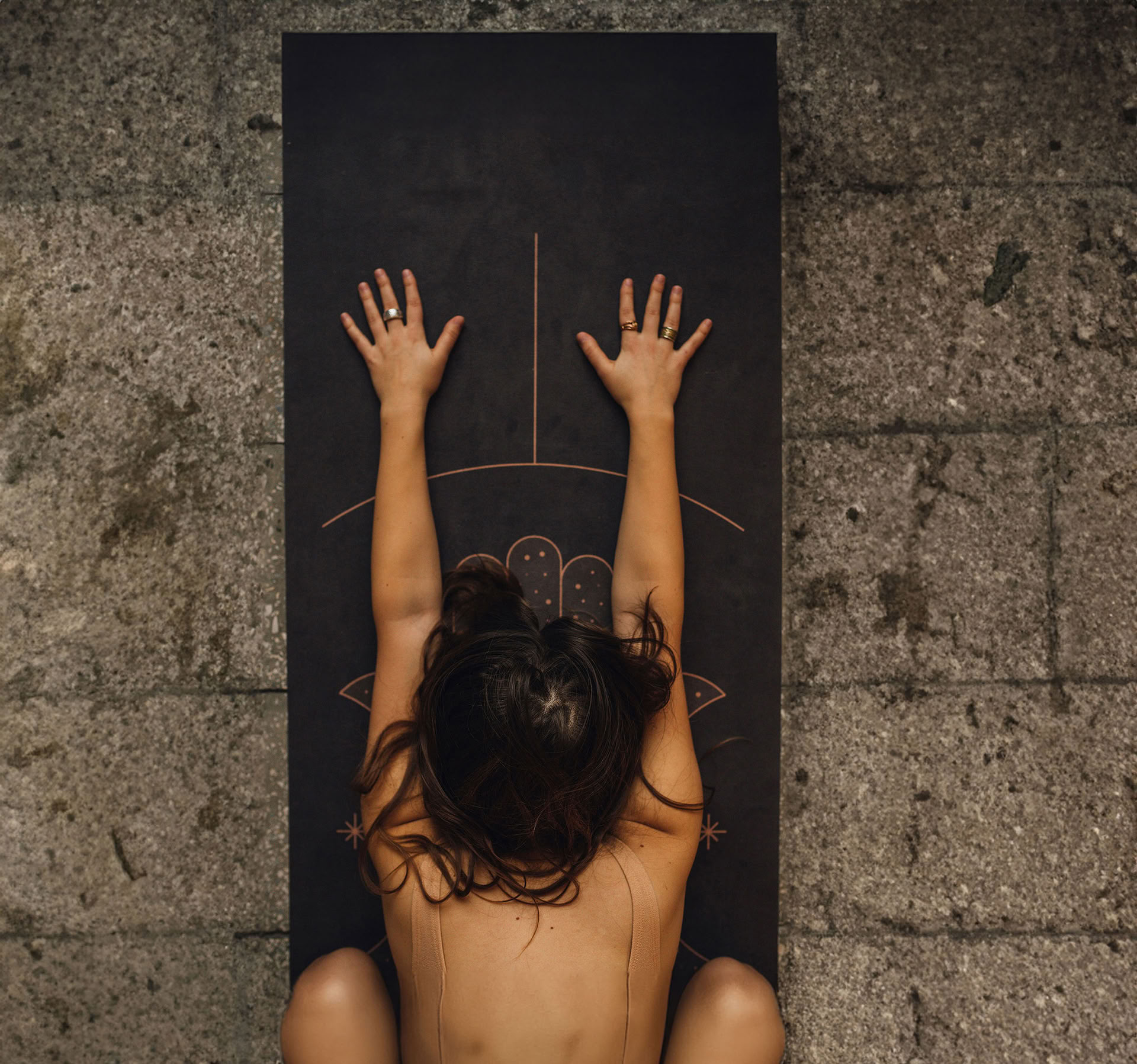 Oasis Wellness: Achtsamkeit und Meditation in der Wüste
