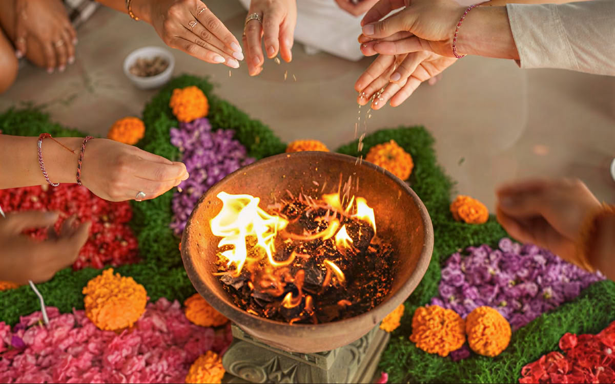 200-Stunden Yin-Yoga- und Vinyasa-Flow-Lehrerausbildung auf Bali