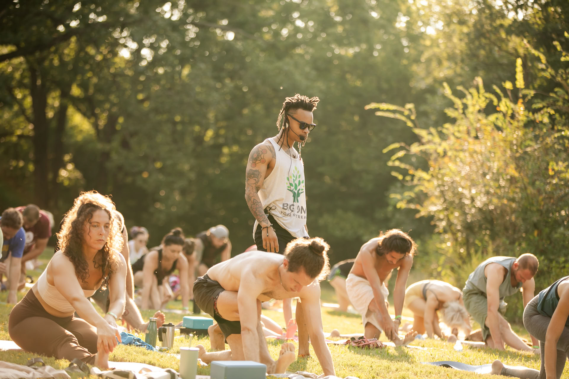 Sonnenaufgangs-Yoga - Florida-Wasser-Flow