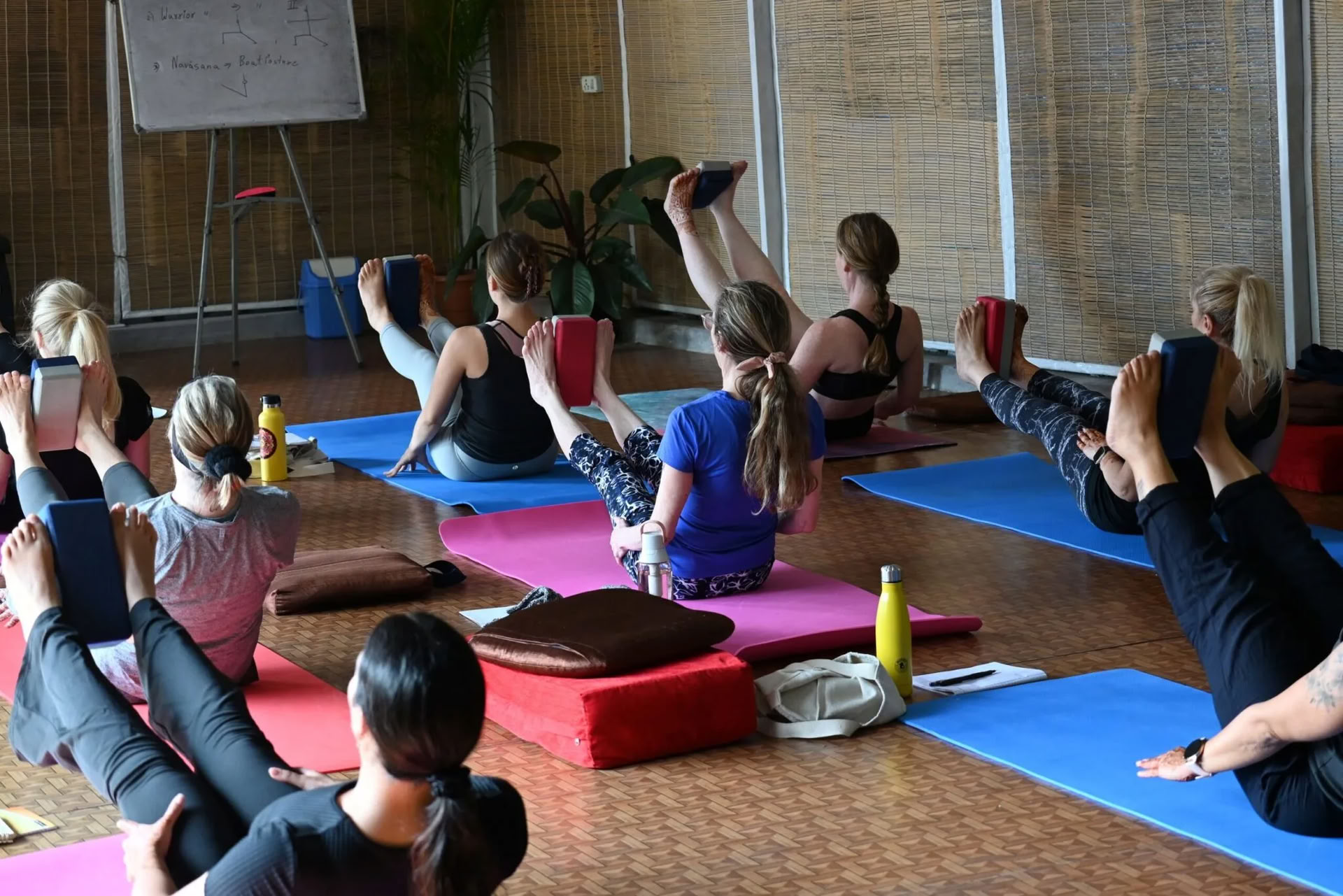300-Stunden-Fortbildung für fortgeschrittene Yogalehrerausbildung