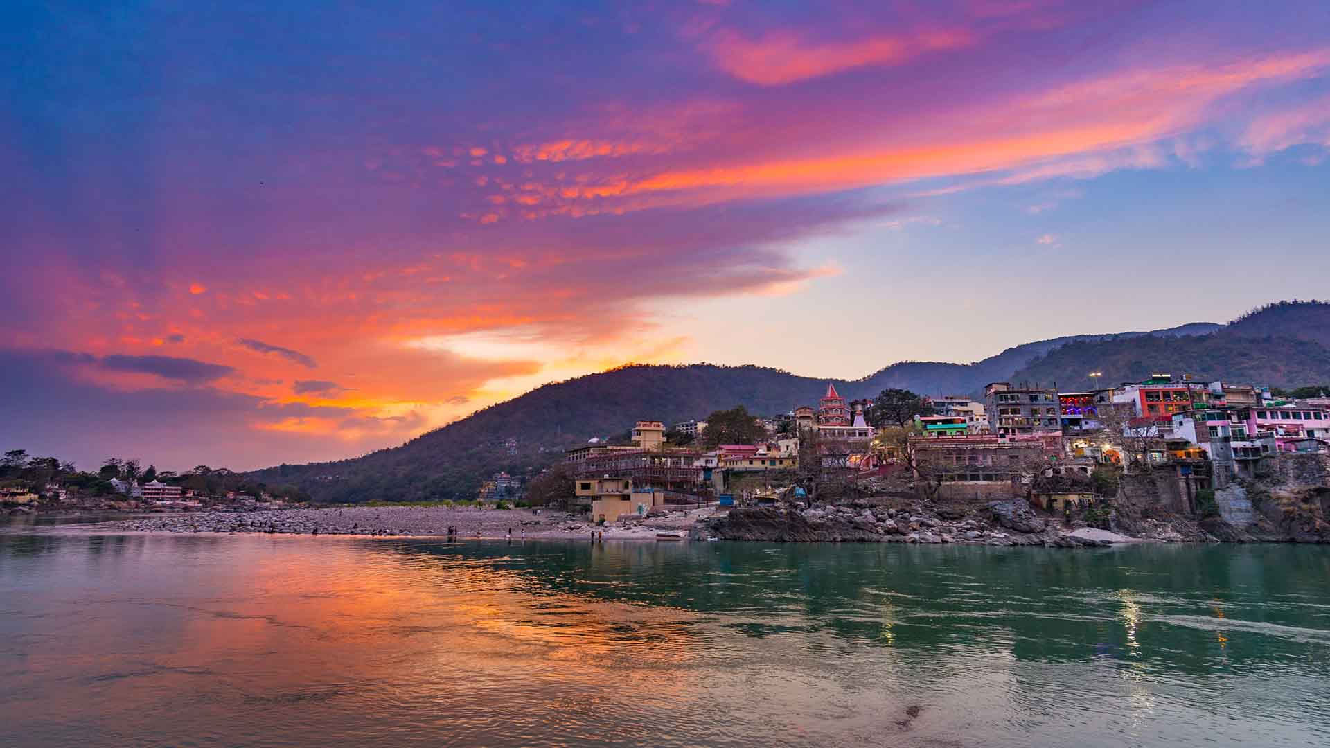 Yoga-Retreat in Indien | Rishikesh und Goa