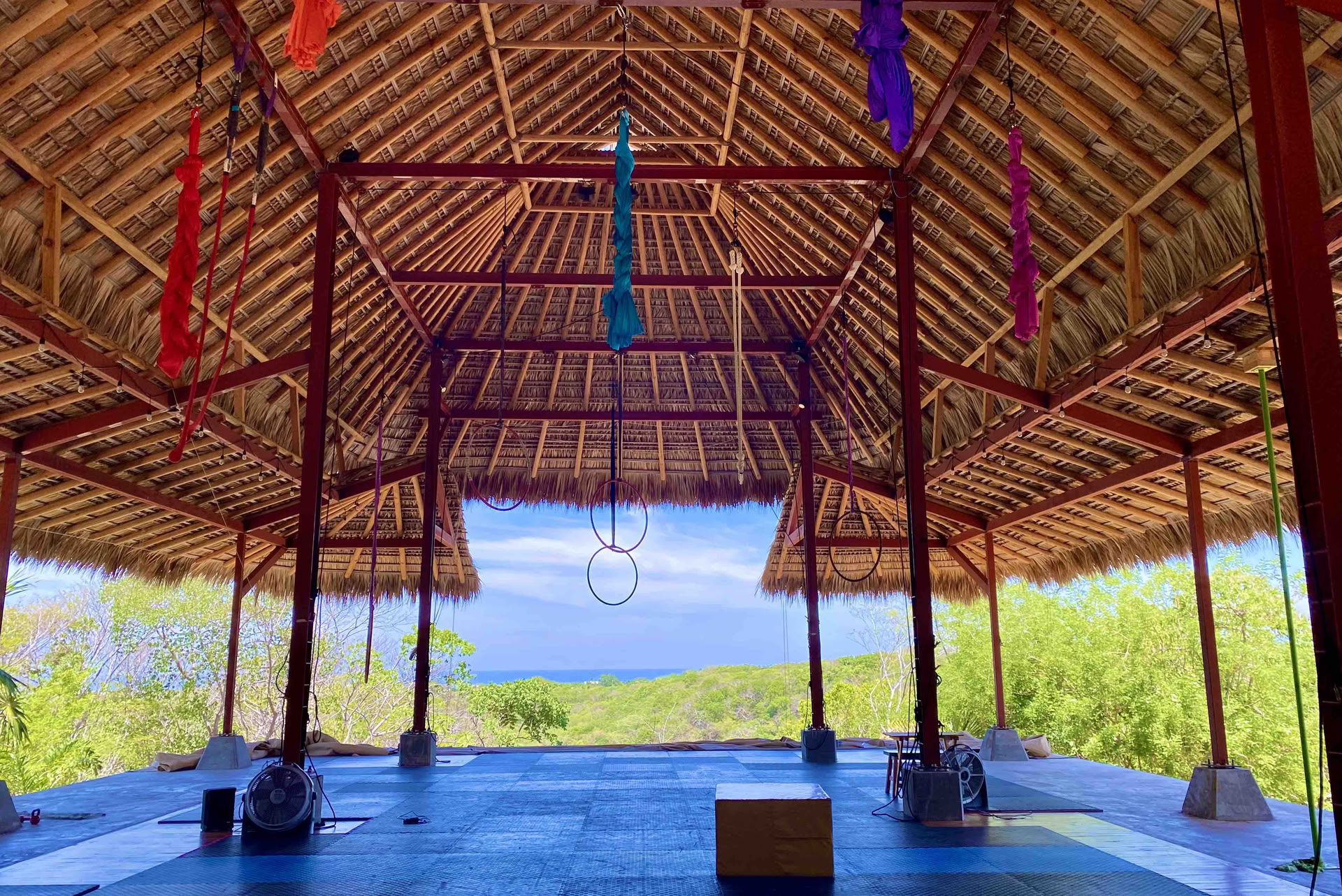 Yoga- und Aerial-Fitness-Retreat