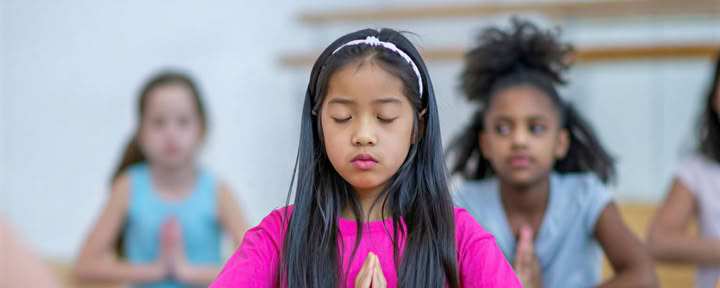 Junge Raben - Yoga für Kinder & Spieltherapie