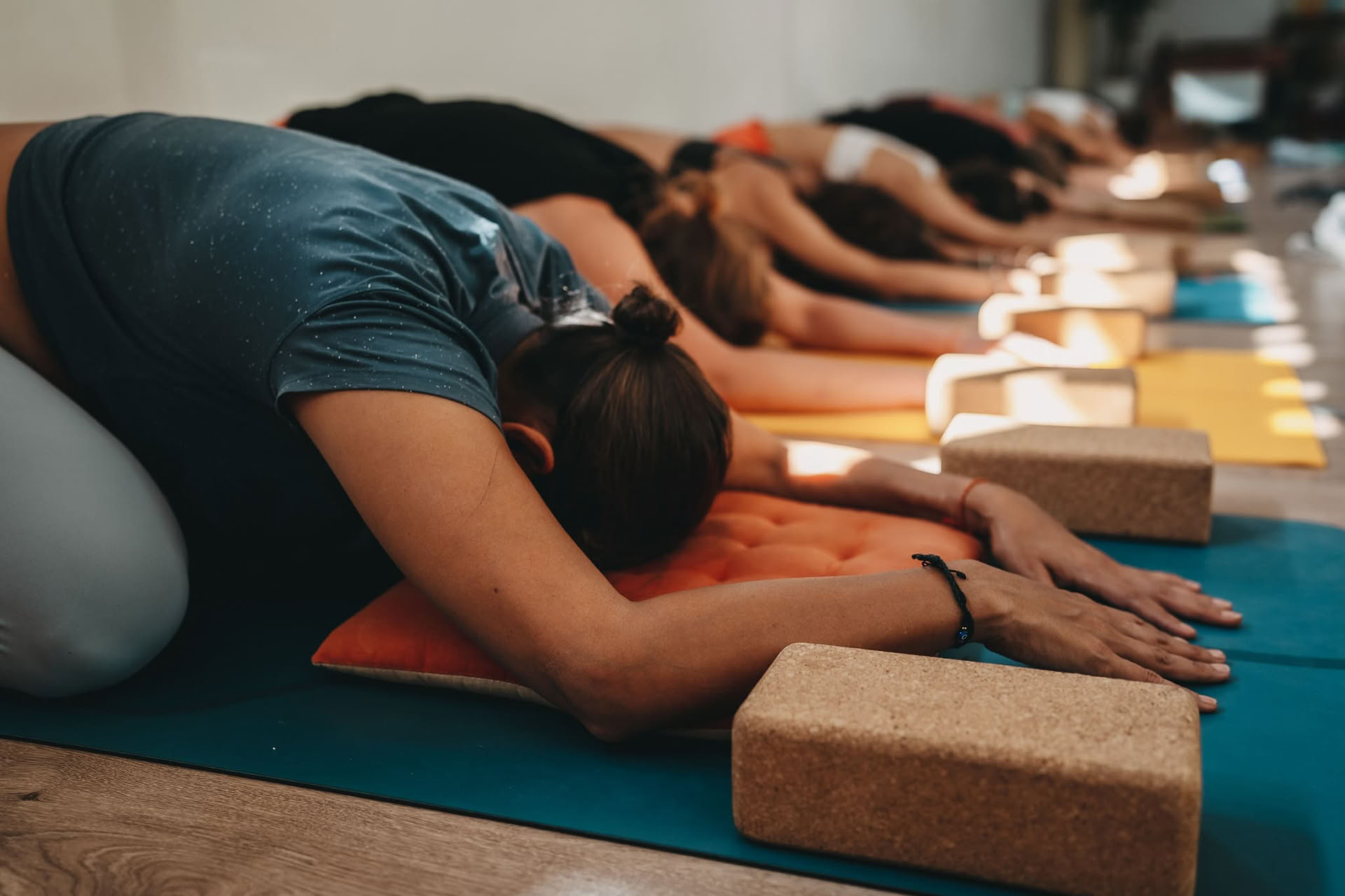 50 Stunden Yin-Yoga- & Yoga-Nidra-Lehrerausbildung