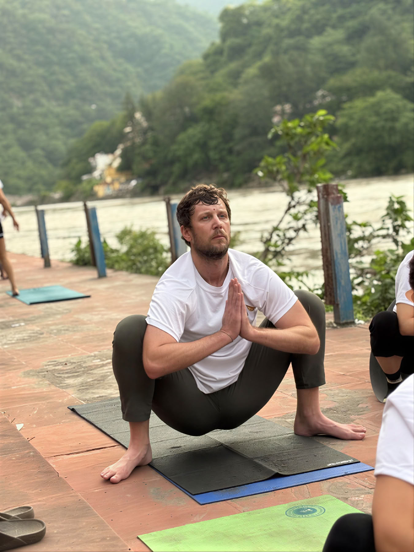 200-Stunden-Yogalehrer-Ausbildung in Rishikesh, Indien