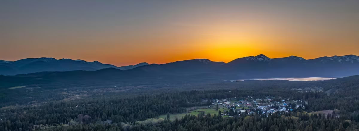 Yoga-, Wander- und Pickleball-Retreat an den Cascades