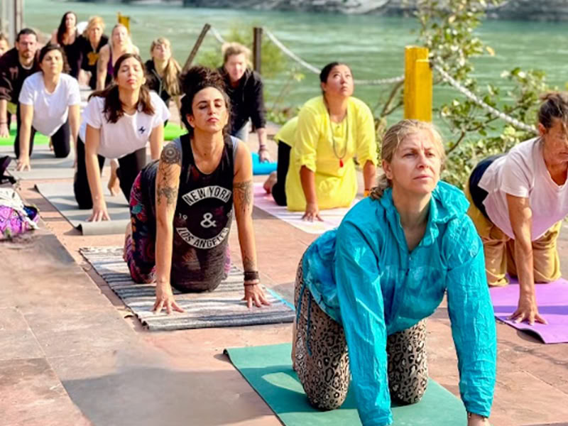 100-Stunden-Yoga-TTC