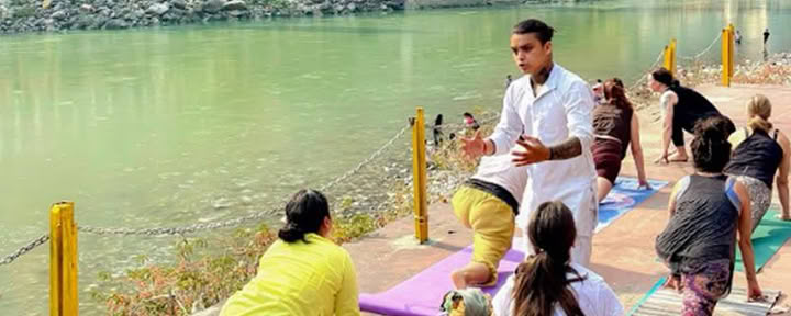 200-Stunden-Yoga-TTC