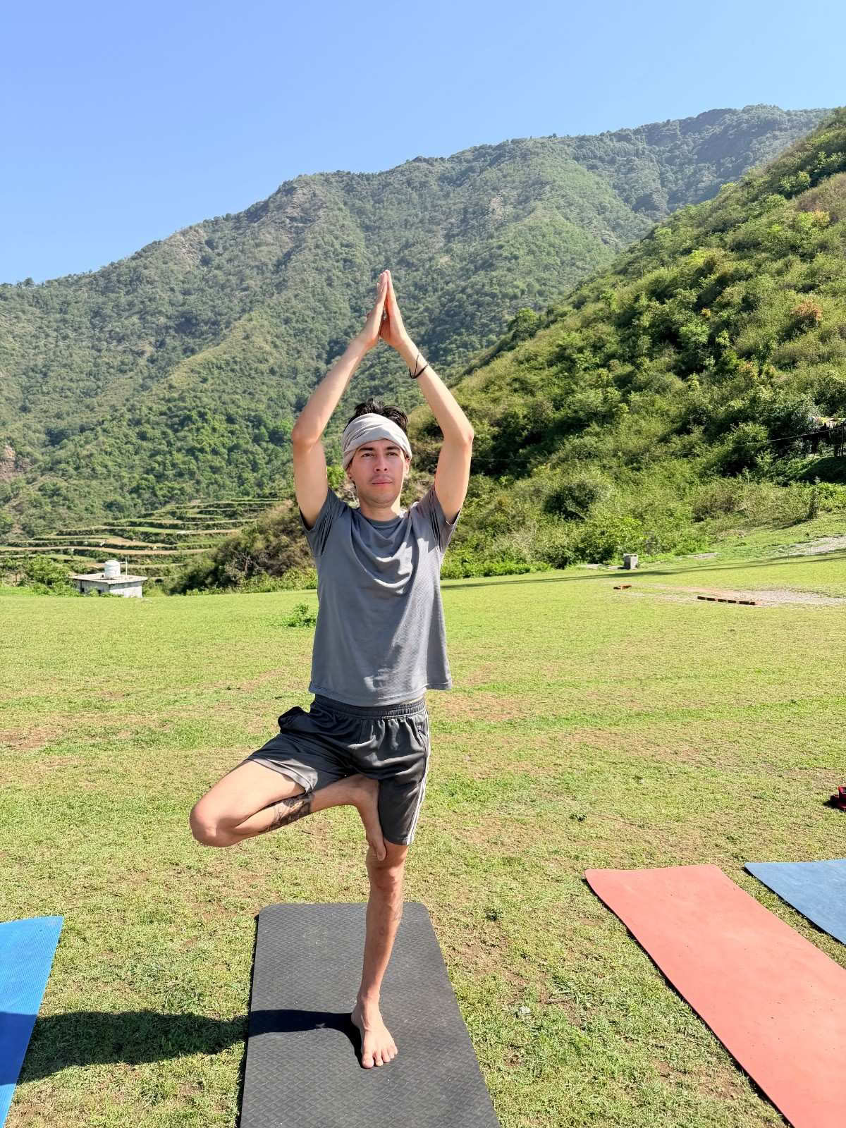 300-Stunden-Yoga-TTC in Dehradun
