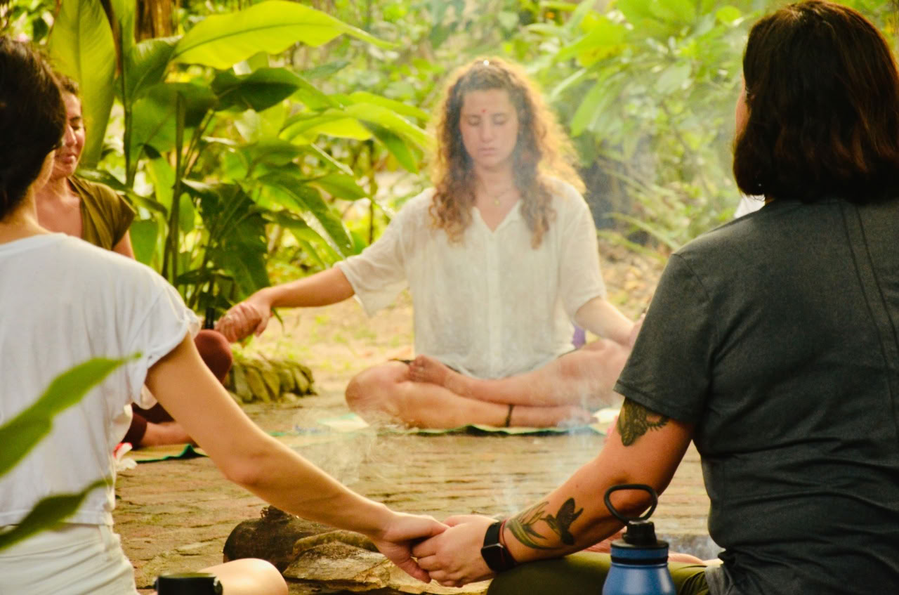 Retreat für stille Achtsamkeitsmeditation und Yoga
