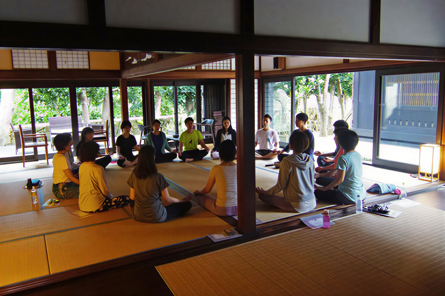 Retreat für stille Achtsamkeitsmeditation und Yoga