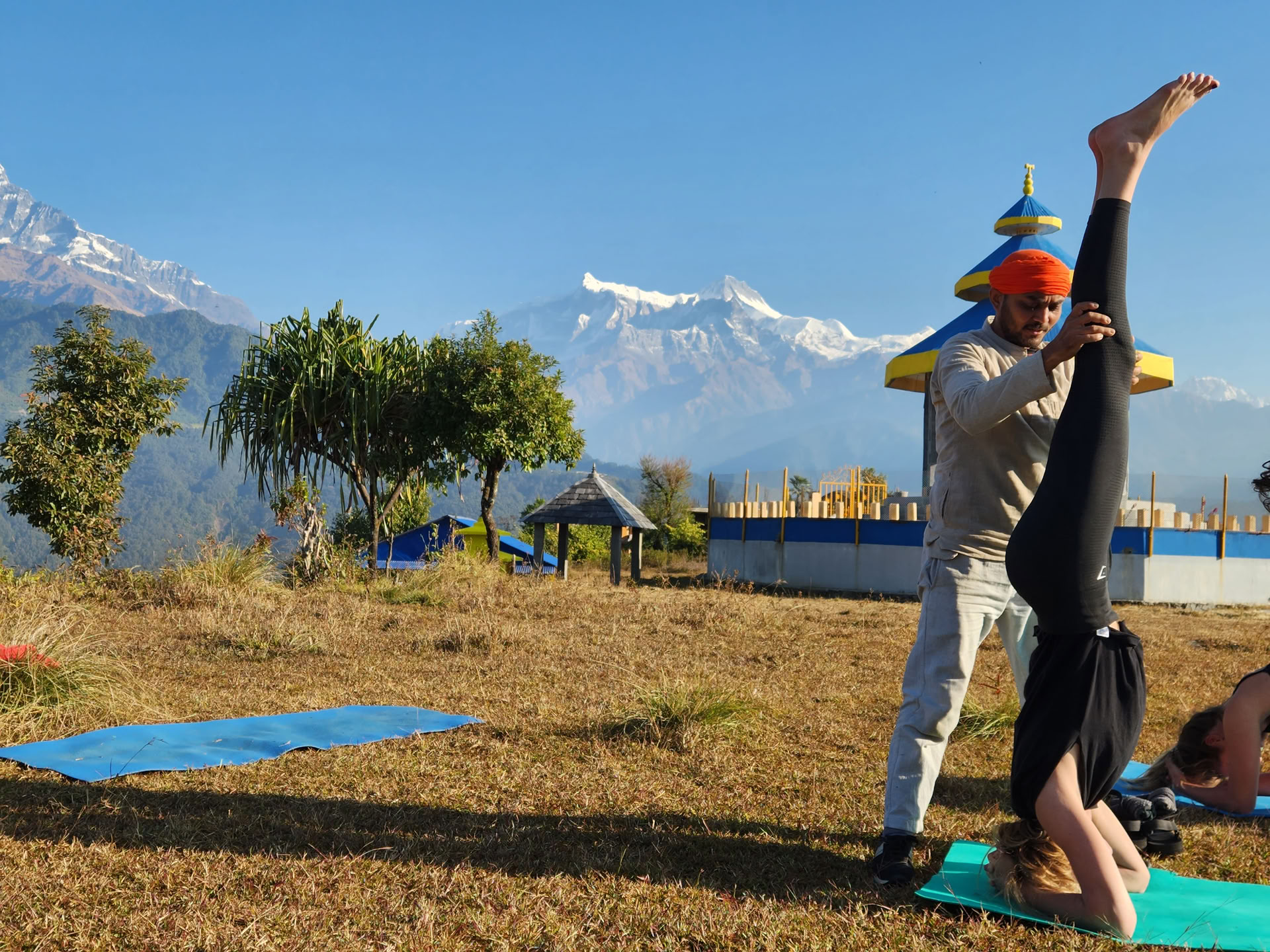 200-Stunden-Yogalehrer-Ausbildung mit Himalaya-Blick in Astam bei Pokhara