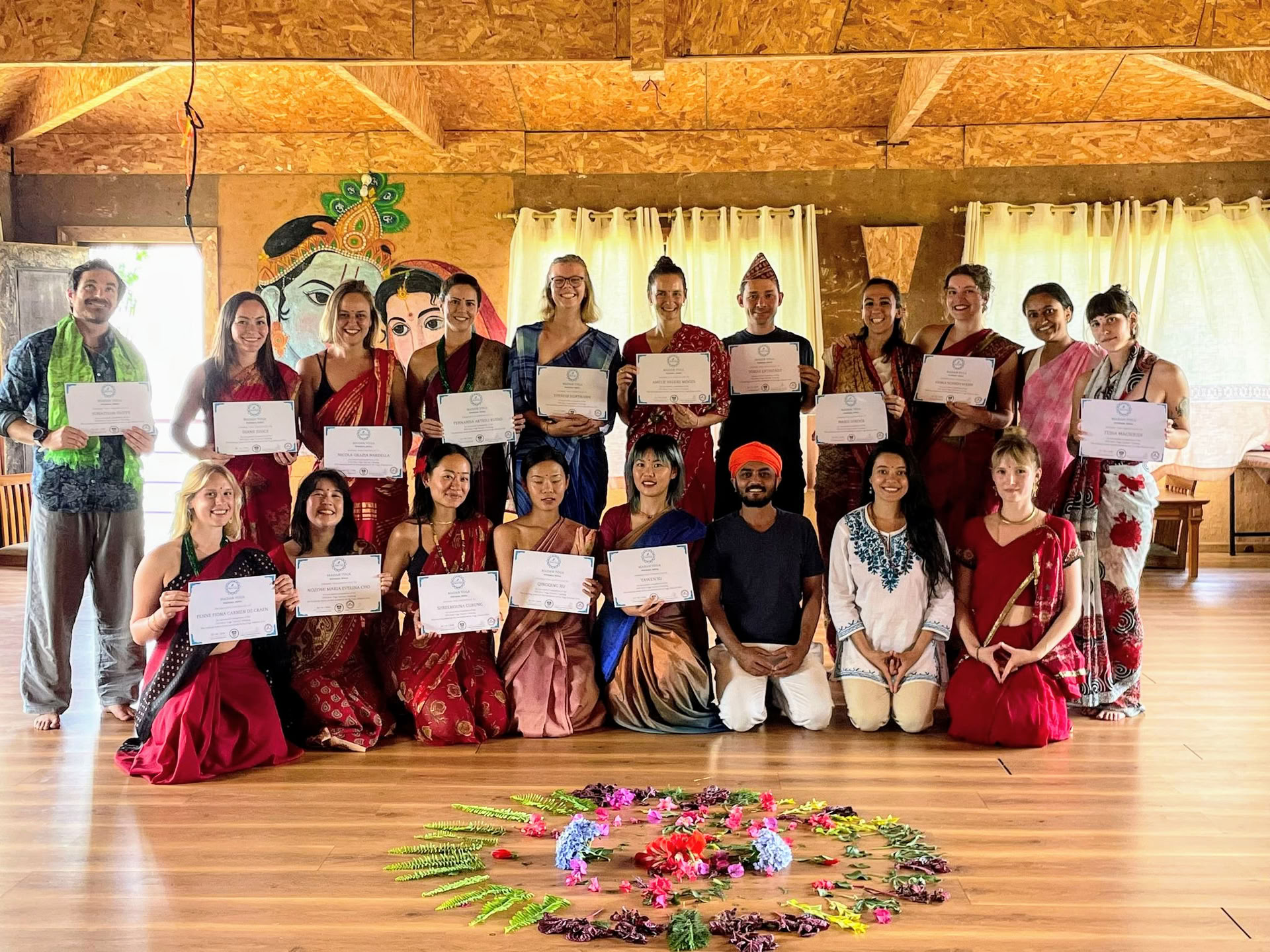200-Stunden-Yogalehrer-Ausbildung mit Himalaya-Blick in Astam bei Pokhara