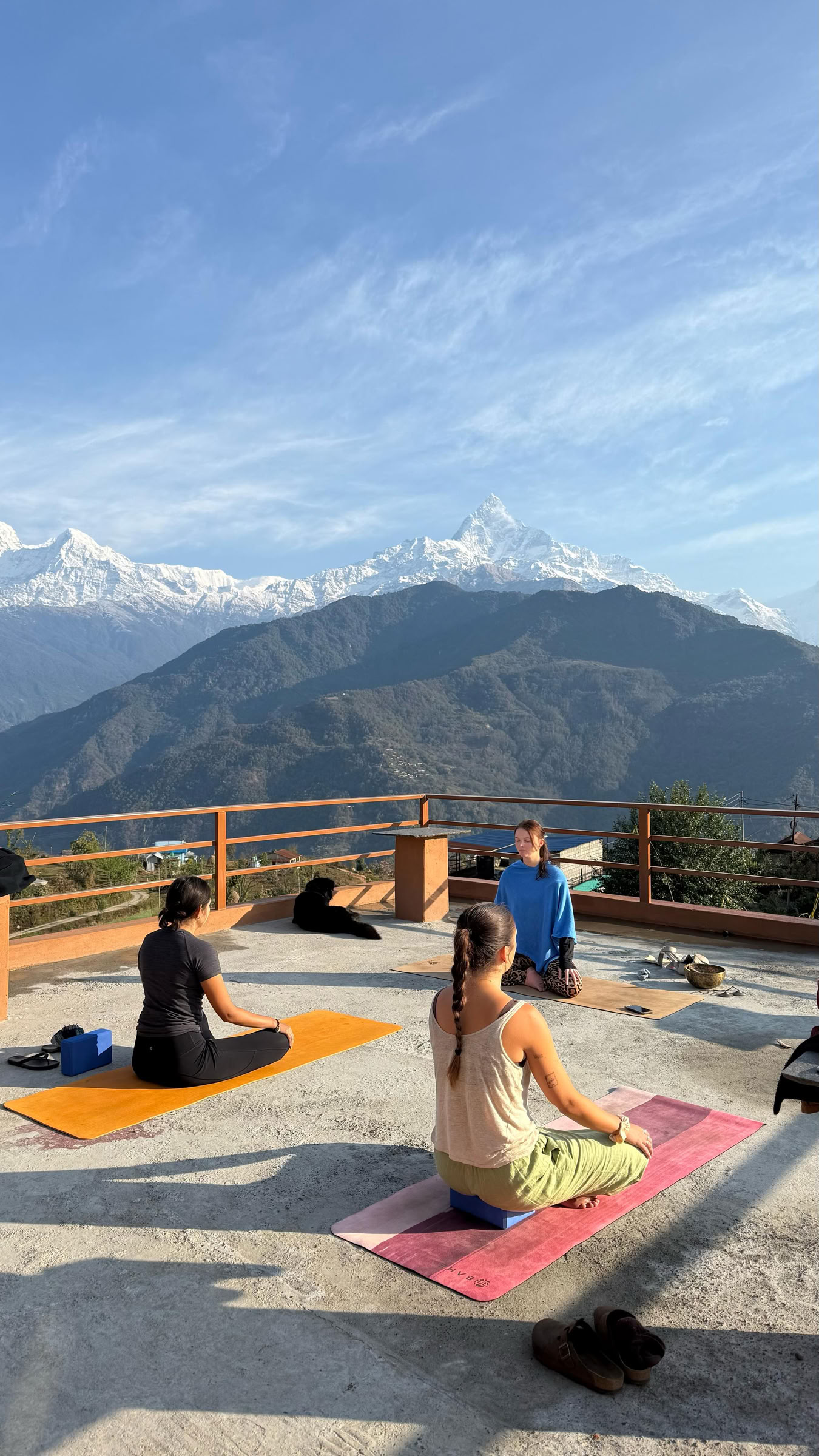 200-Stunden-Yogalehrer-Ausbildung mit Himalaya-Blick in Astam bei Pokhara