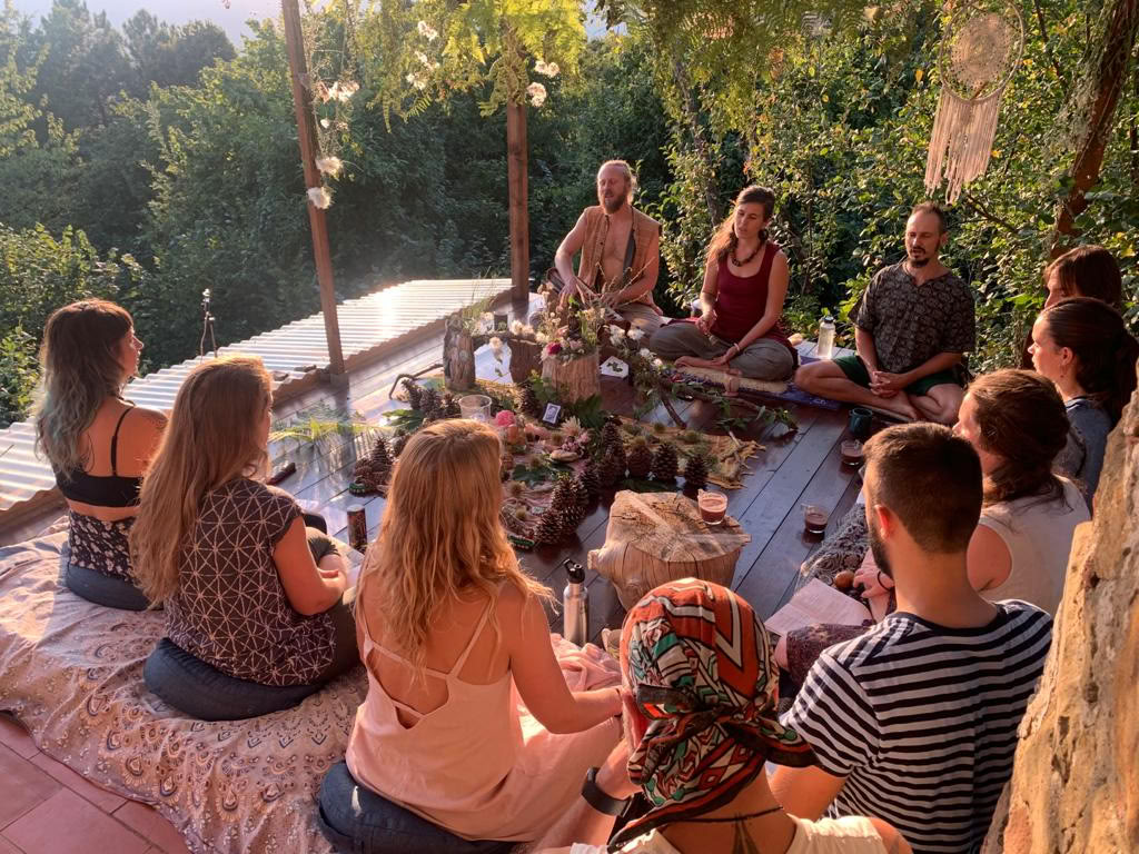 200-Stunden-RYT · Toskana, Italien · Yoga Alliance-zertifiziert