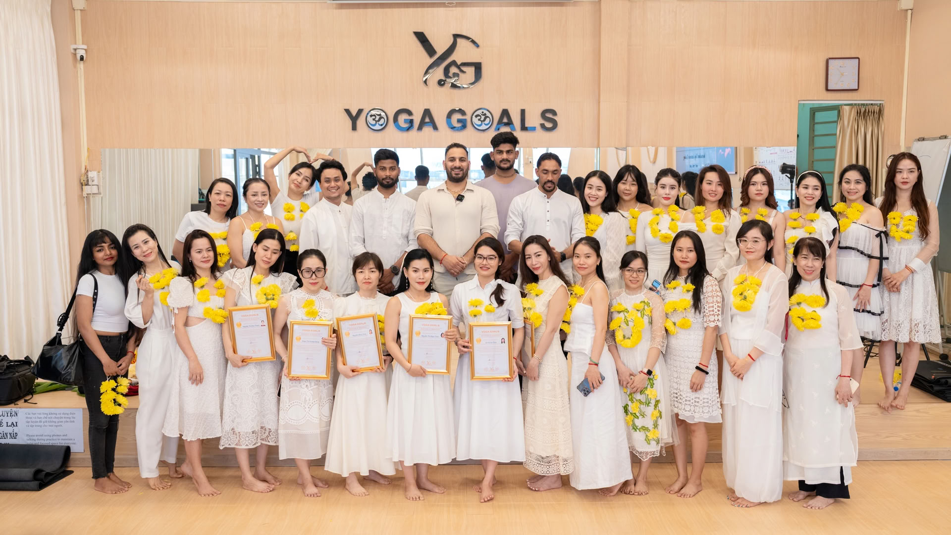 200-Stunden-Yogalehrer-Ausbildungskurs (TTC)