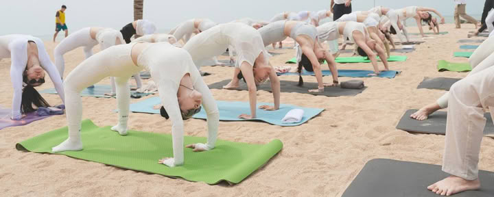 300-Stunden-Fortbildung für fortgeschrittene Yogalehrerinnen und Yogalehrer