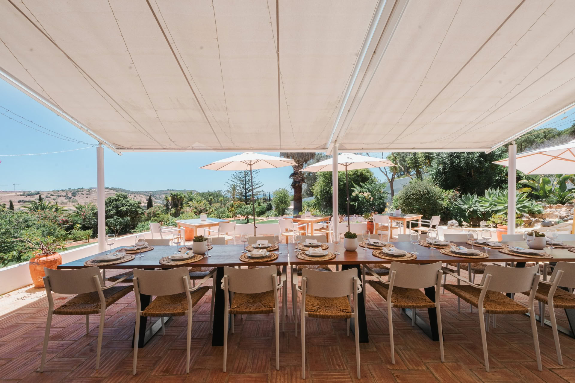 „Das Empowered Retreat: Abenteuer & Wellness in Portugal“