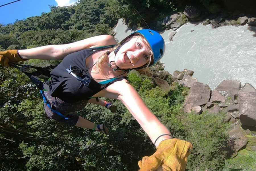Ziplining auf dem Pacuare-Fluss
