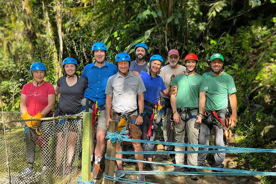 Ziplining auf dem Pacuare-Fluss